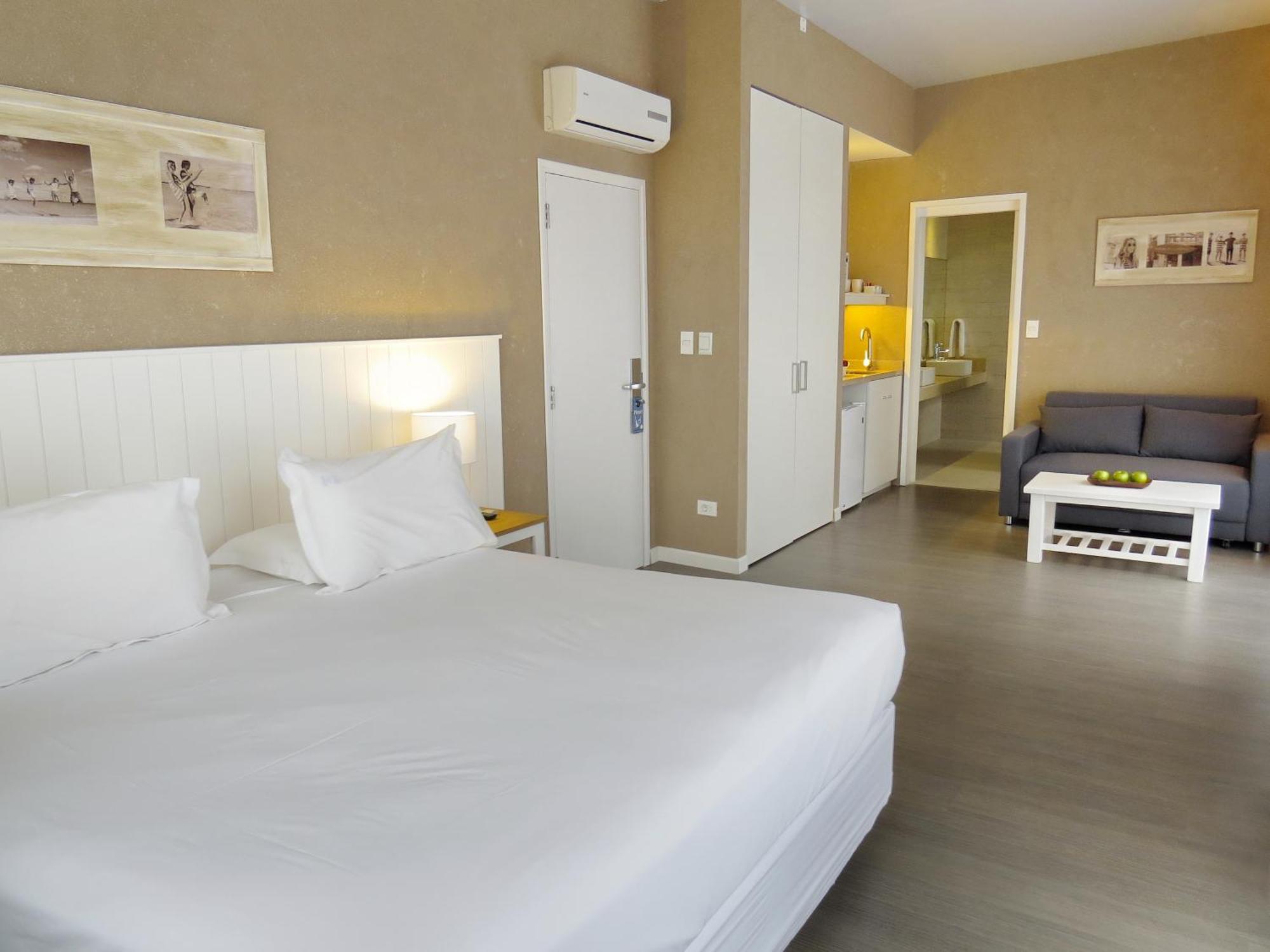 Suite Ocean View,1223402158:JPEG